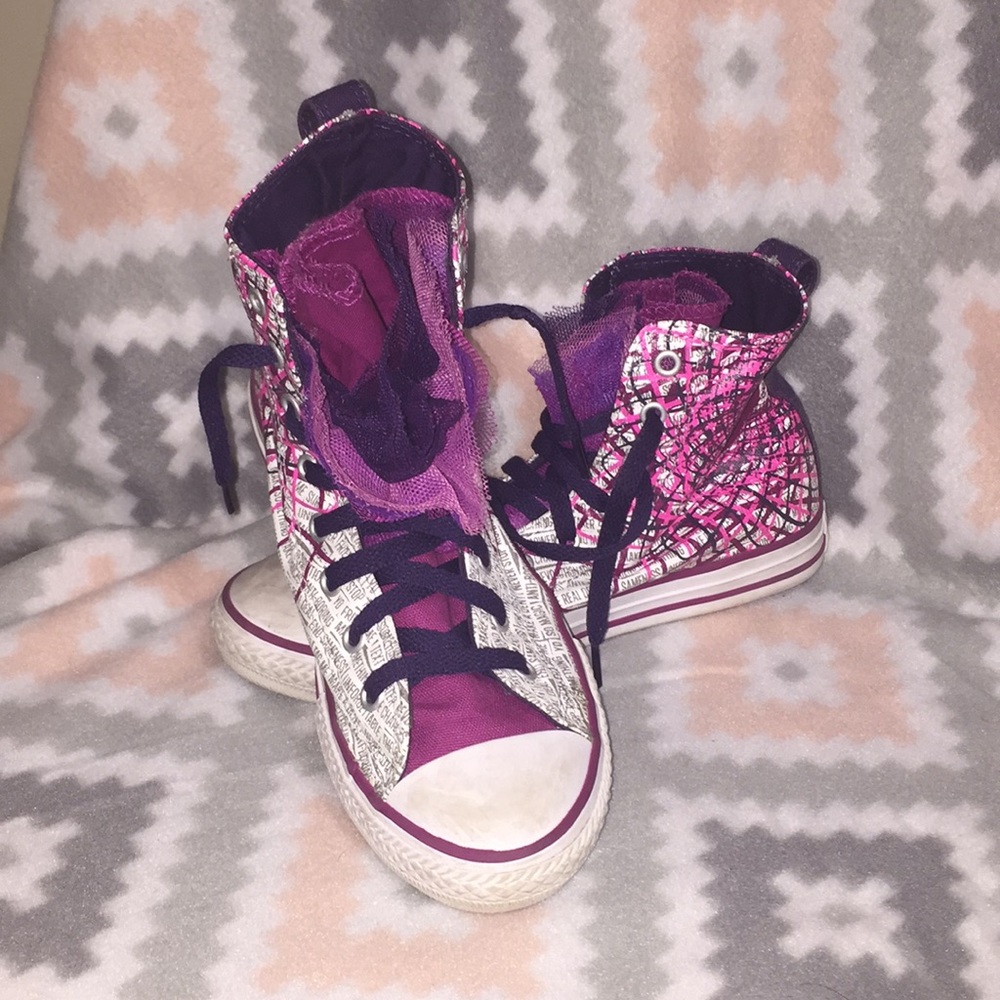 Converse Graffiti TuTu shoes 🎀💜